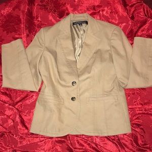 Versatile tan blazer